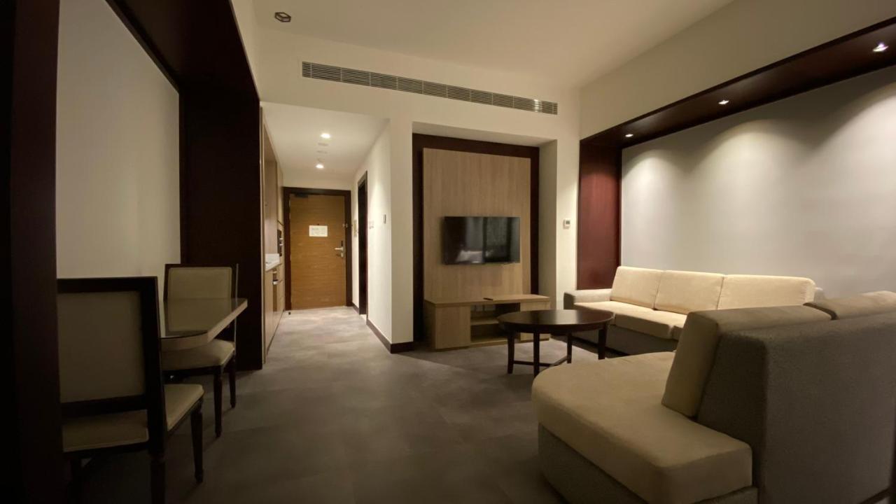 Sitara Hotel Apartment Dubái Exterior foto