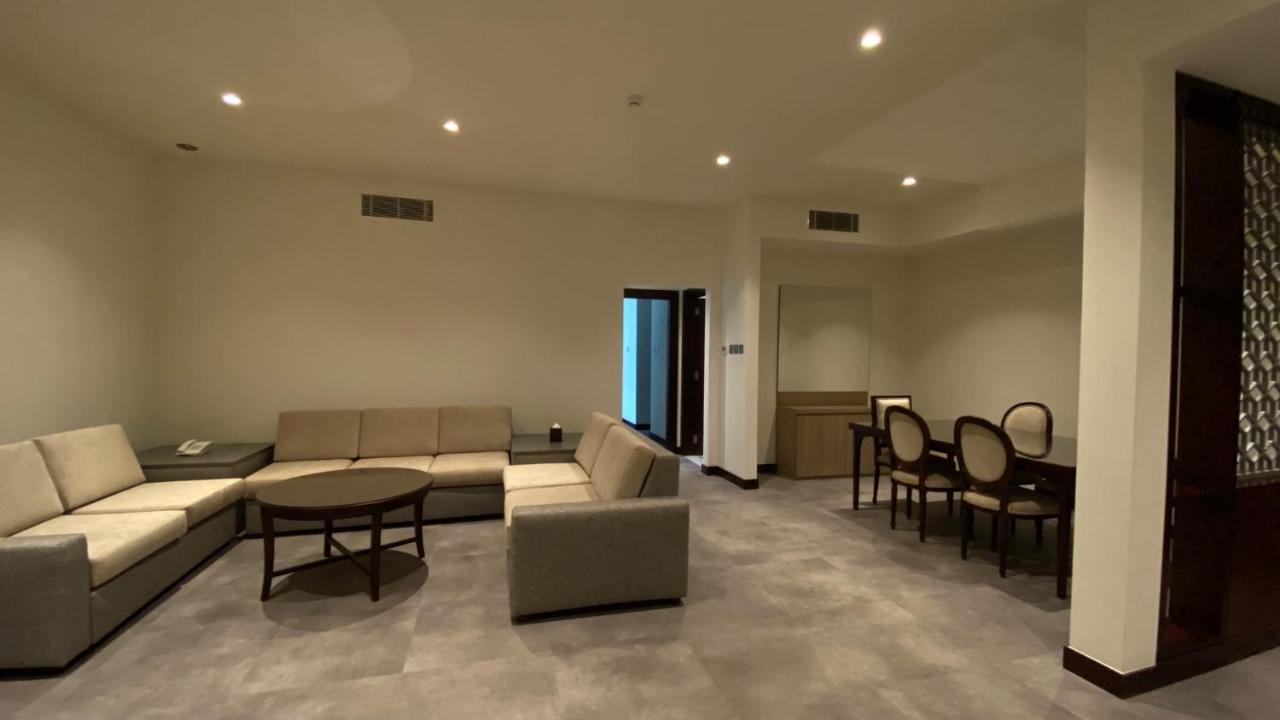 Sitara Hotel Apartment Dubái Exterior foto